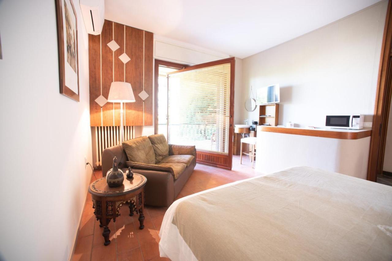 B&B Parco Antico Somma Lombardo Luaran gambar